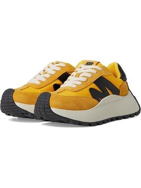 NWT Steve Madden Supercampo Mixed Media Retro Platform Sneakers Sz 8,5 Mustard